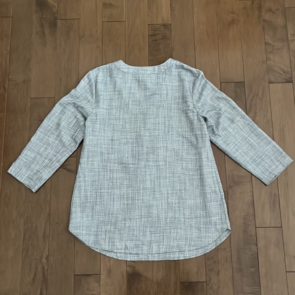 Van Heusen blouse - Picture 5 of 5